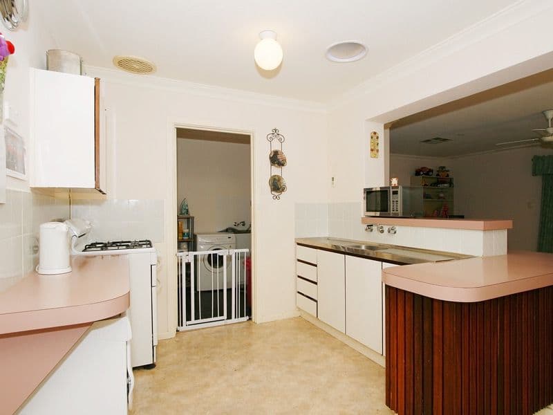 9 Cowan Street, ARMADALE WA 6112, Armadale - Thumbnail 2