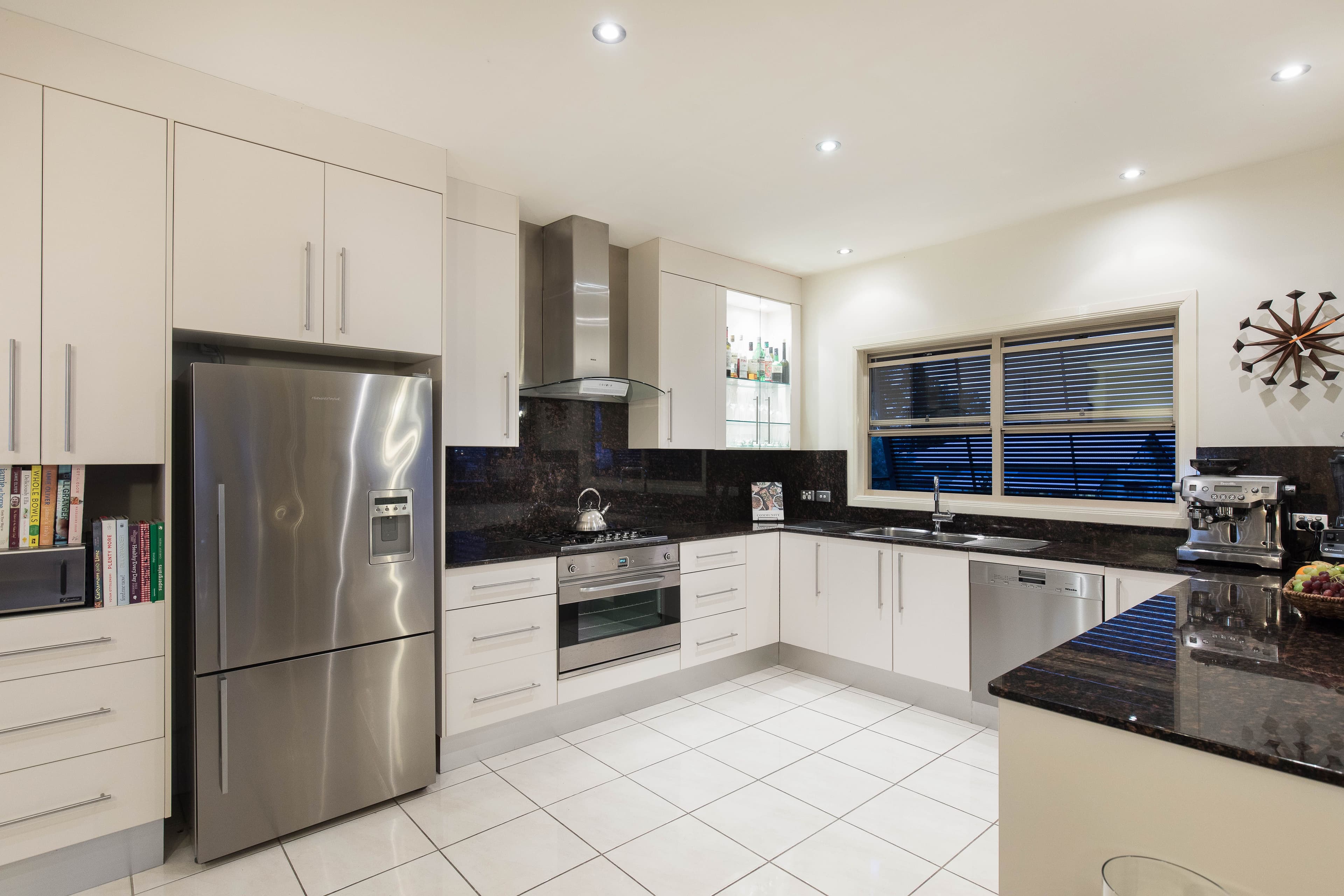 10 Wordsworth Street, Bulimba QLD 4171, Bulimba - Thumbnail 3