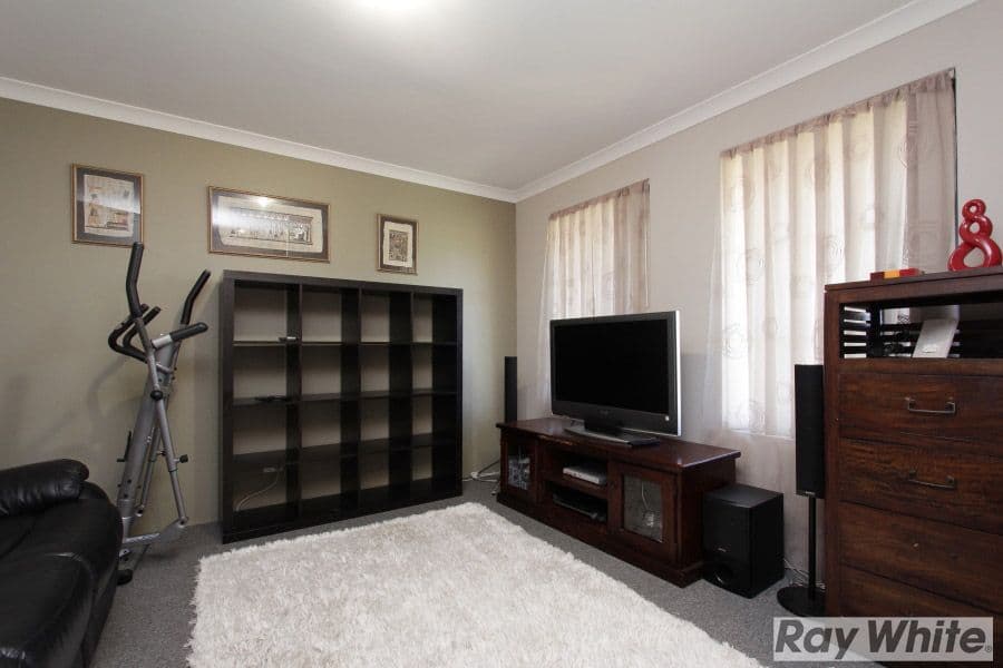 35 Thorold Avenue, Ellenbrook WA 6069, Ellenbrook - Thumbnail 3