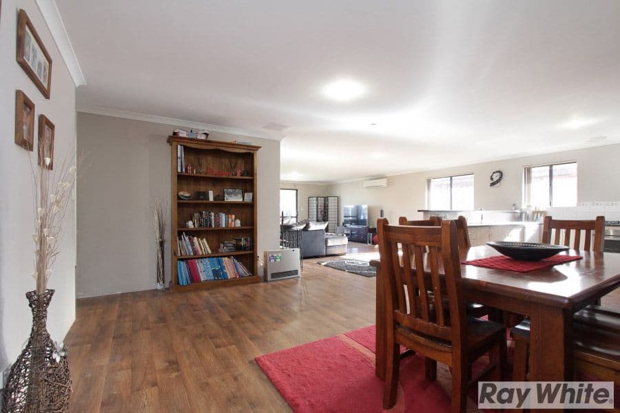 35 Thorold Avenue, Ellenbrook WA 6069, Ellenbrook - Thumbnail 4