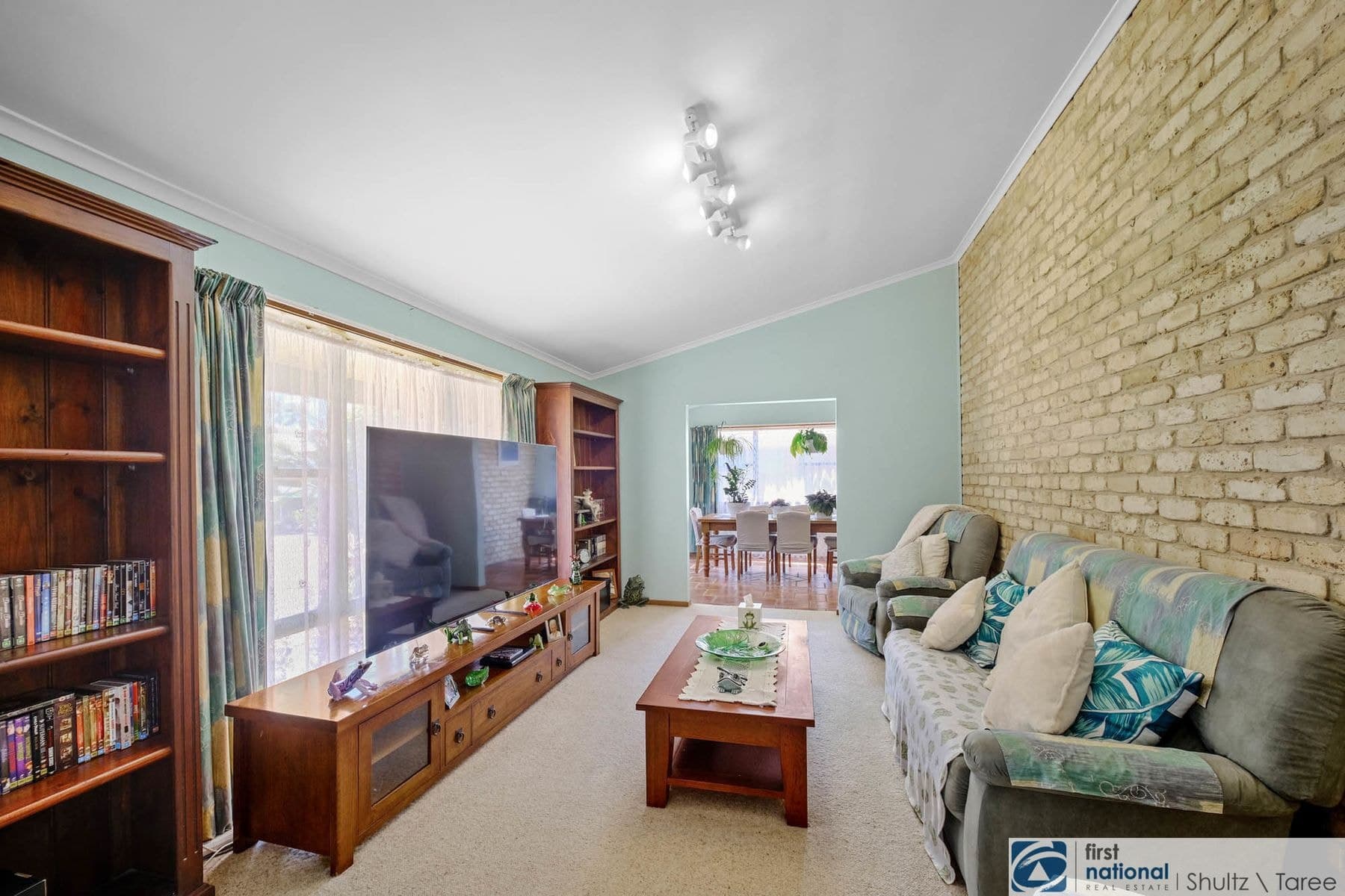 17 Eucalypt Close, Old Bar NSW 2430, Old Bar - Thumbnail 2