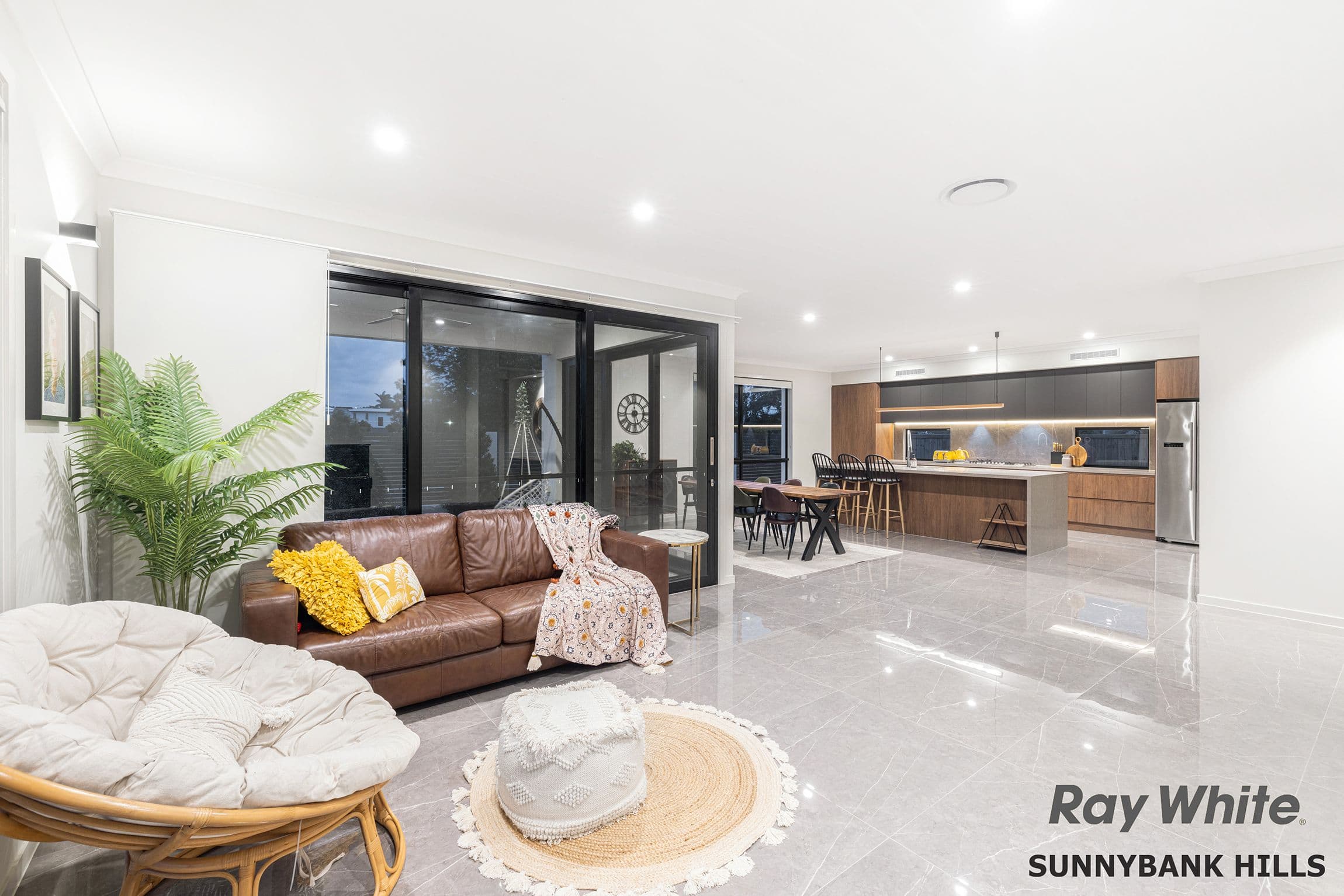 2 Parkland Avenue, Underwood QLD 4119, Underwood - Thumbnail 2