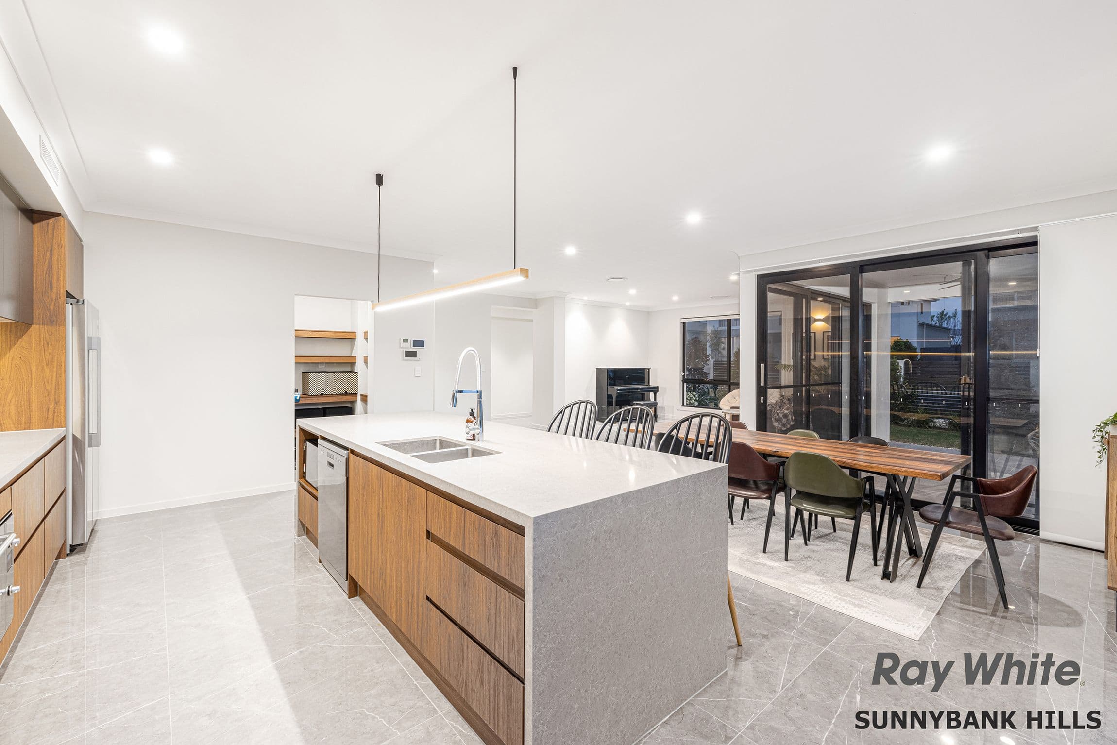 2 Parkland Avenue, Underwood QLD 4119, Underwood - Thumbnail 4