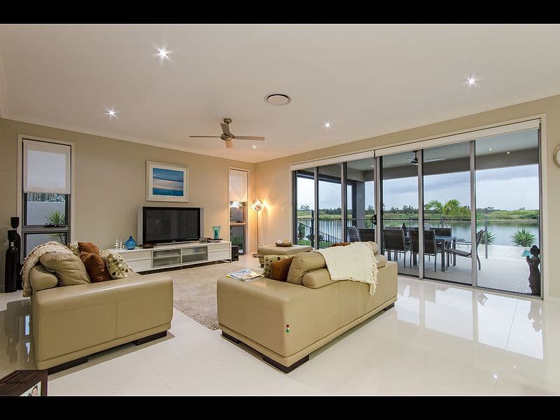 23 Pearl Beach Drive, Oyster Cove, HELENSVALE QLD 4212, Helensvale - Thumbnail 4