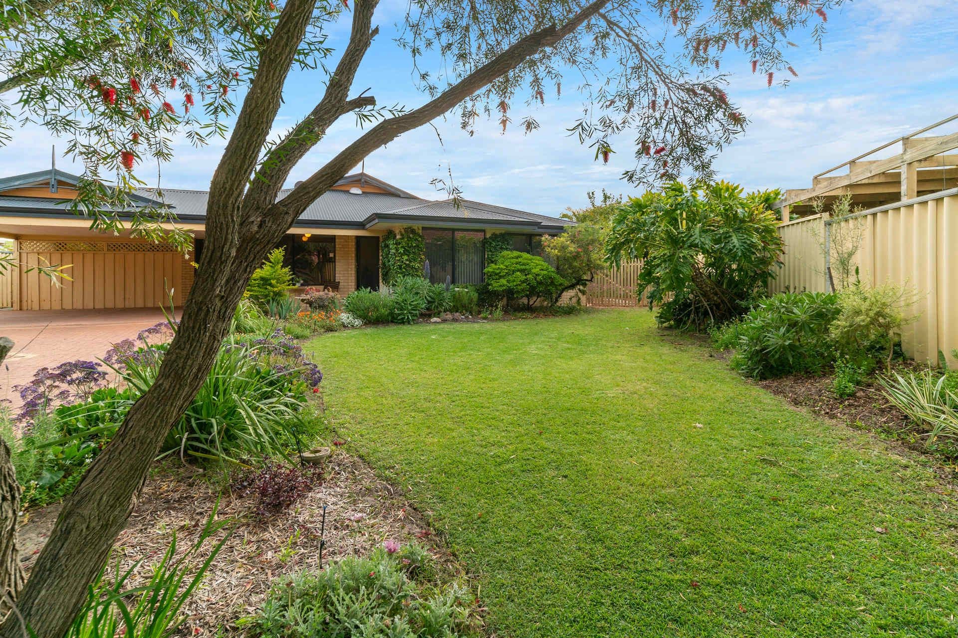 19 Nirimba Close, South Guildford WA 6055, South Guildford - Thumbnail 2