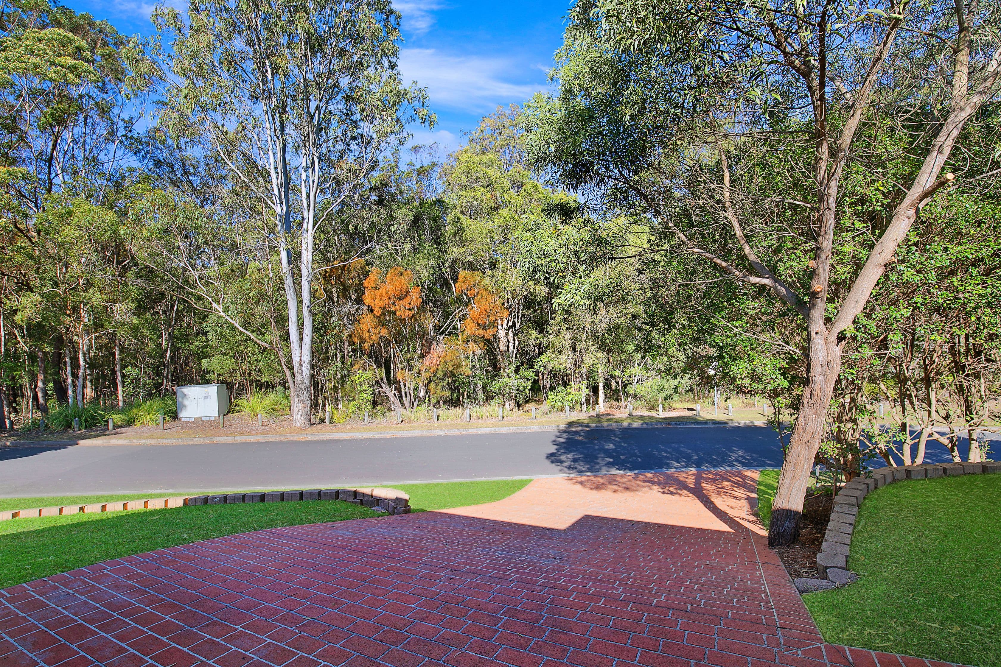 35 Snipe Street, Redland Bay QLD 4165, Redland Bay - Thumbnail 2