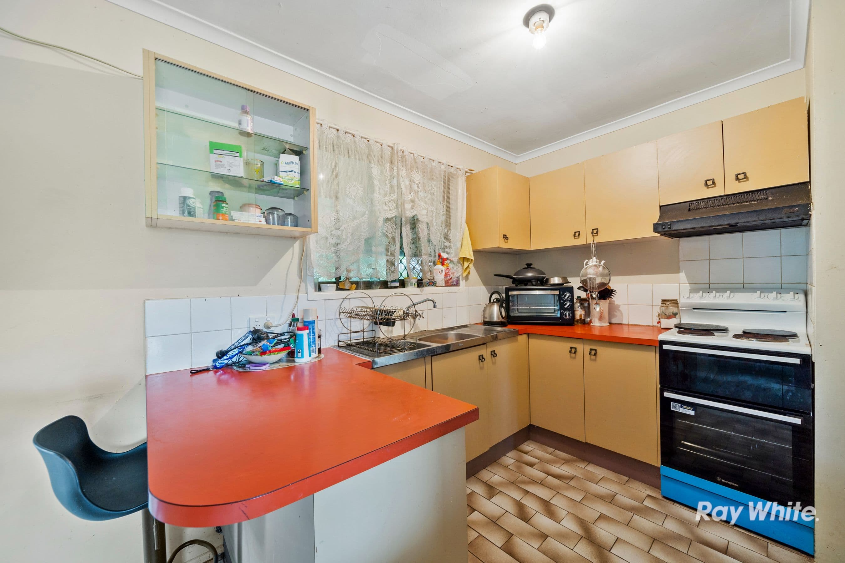 131 Jacaranda Avenue, Kingston QLD 4114, Kingston - Thumbnail 3