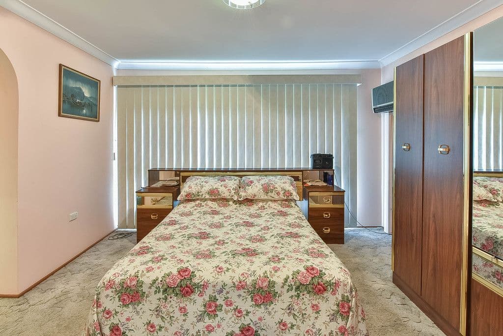 5 Abadal Place, Ingleburn - Thumbnail 2