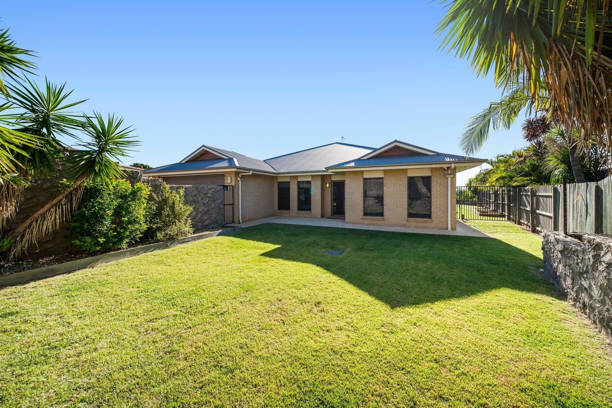 11 Finch Way, Highfields QLD 4352, Highfields - Thumbnail 2