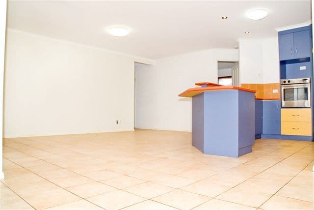 17 Florence Street, HARRISTOWN QLD 4350, Harristown - Thumbnail 3