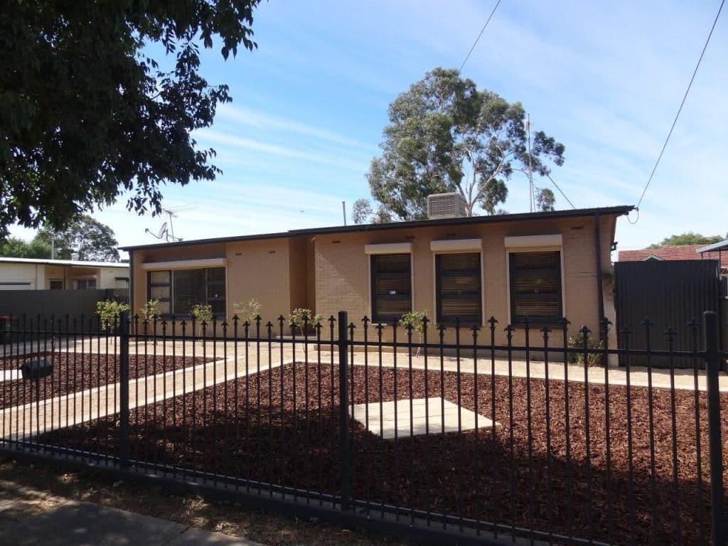 17 Berryman Road, SMITHFIELD PLAINS SA 5114, Smithfield Plains - Thumbnail 2