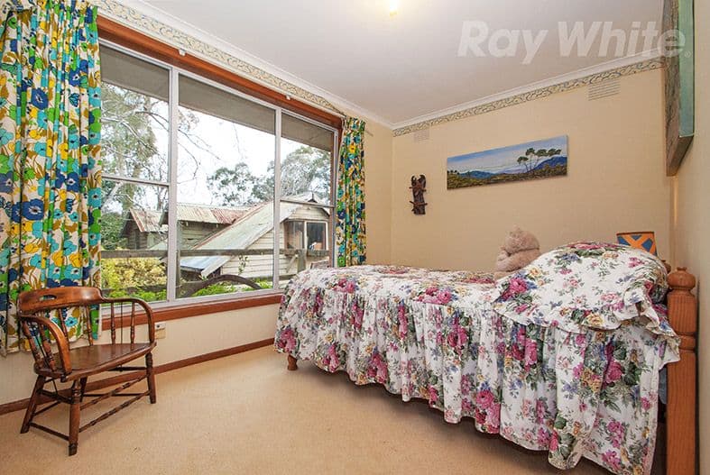70 - 72 LONG VIEW Road, Croydon South VIC 3136, Croydon South - Thumbnail 7