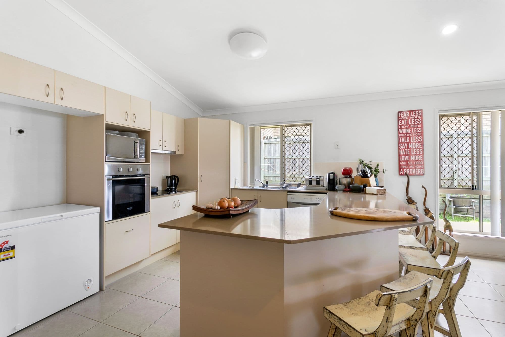 4 Canaipa Court, Rothwell QLD 4022, Rothwell - Thumbnail 3