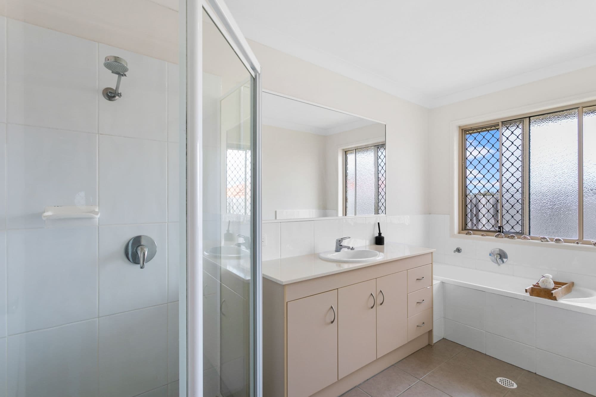4 Canaipa Court, Rothwell QLD 4022, Rothwell - Thumbnail 6