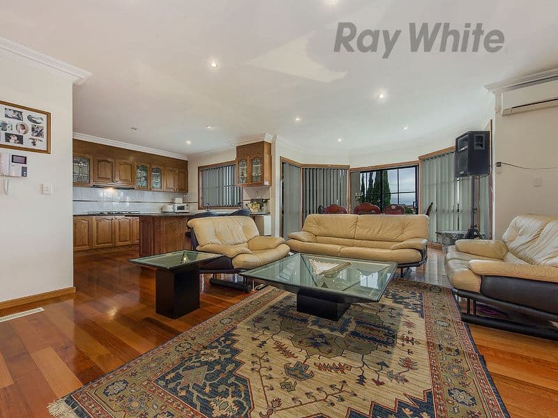 1 Abbott Court, Taylors Lakes VIC 3038, Taylors Lakes - Thumbnail 3
