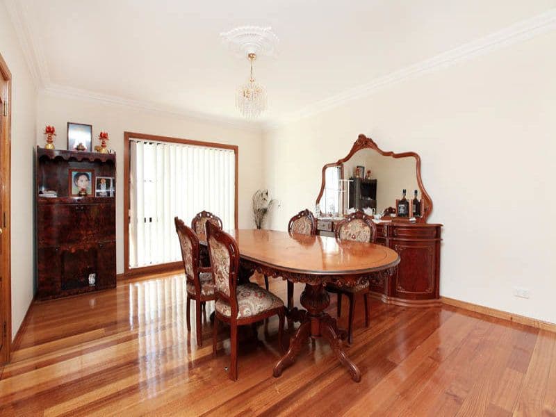 1 Abbott Court, Taylors Lakes VIC 3038, Taylors Lakes - Thumbnail 4
