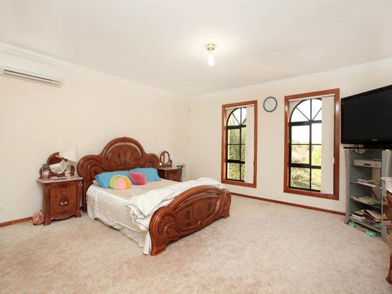 1 Abbott Court, Taylors Lakes VIC 3038, Taylors Lakes - Thumbnail 7