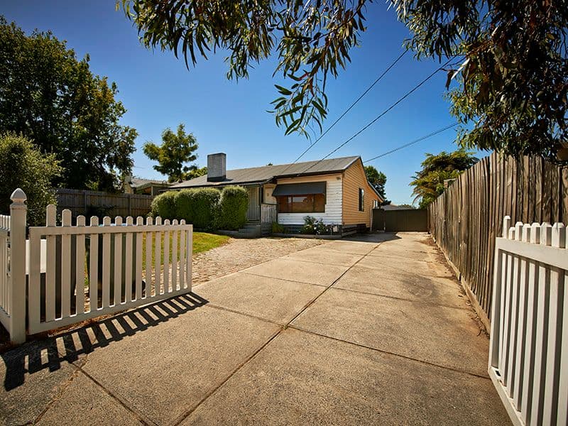 19 Elton Road, FERNTREE GULLY VIC 3156, Ferntree Gully - Image 1