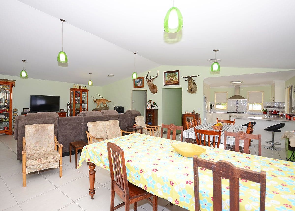 6 Torbanlea Street, HERVEY BAY QLD 4655, Hervey Bay - Thumbnail 5