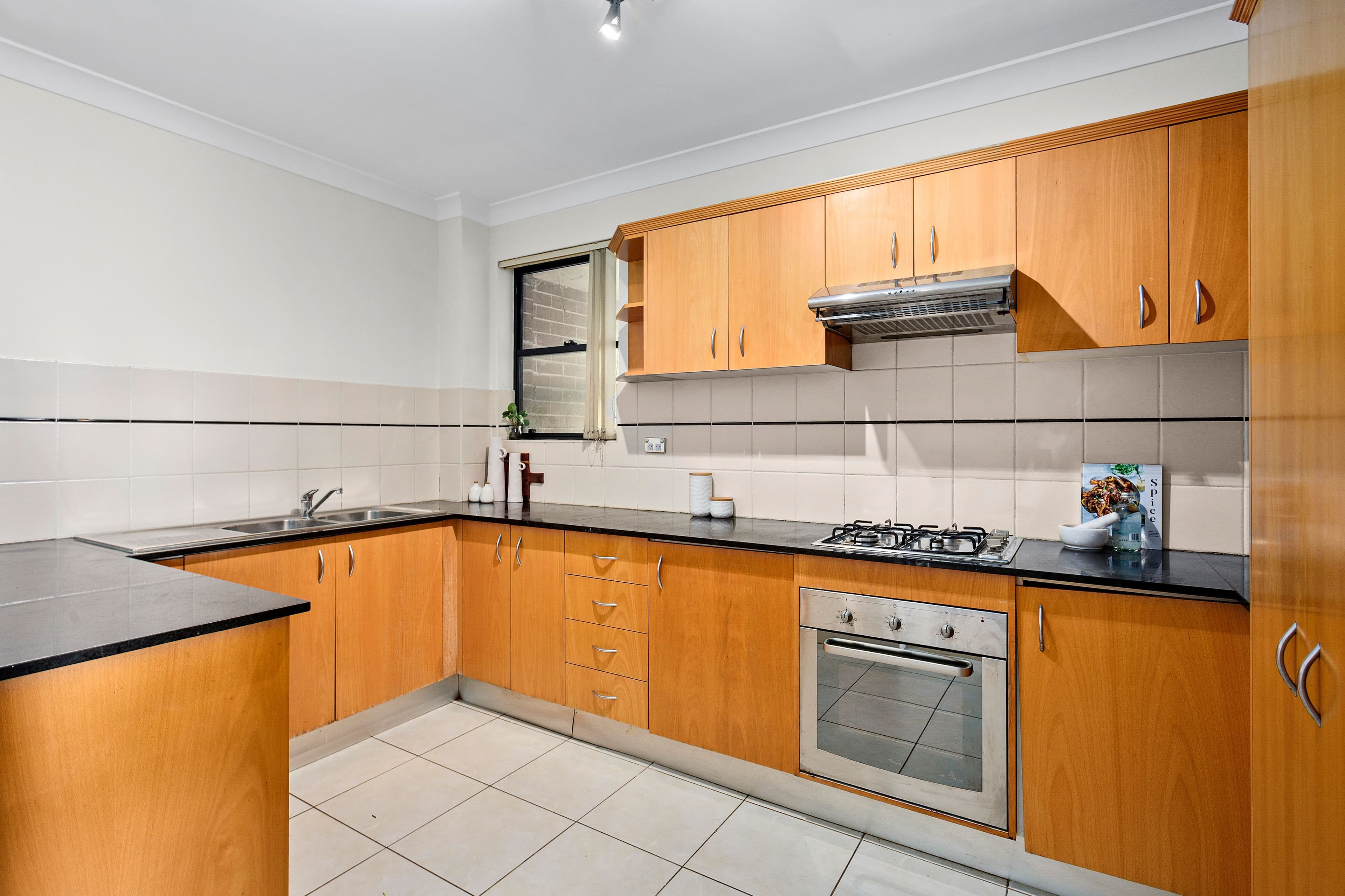 72-76 Oxford Street, Mortdale NSW 2223, Mortdale - Thumbnail 5