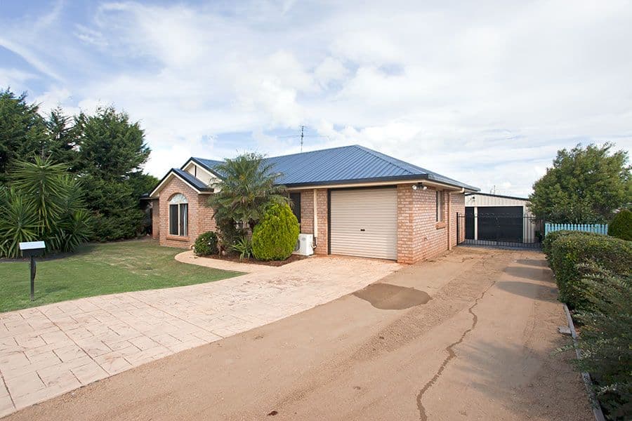 16 Oaklands Court, Glenvale QLD 4350, Glenvale - Image 1