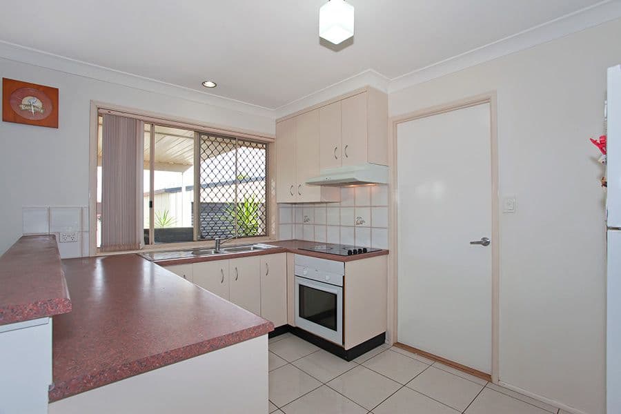 16 Oaklands Court, Glenvale QLD 4350, Glenvale - Thumbnail 3