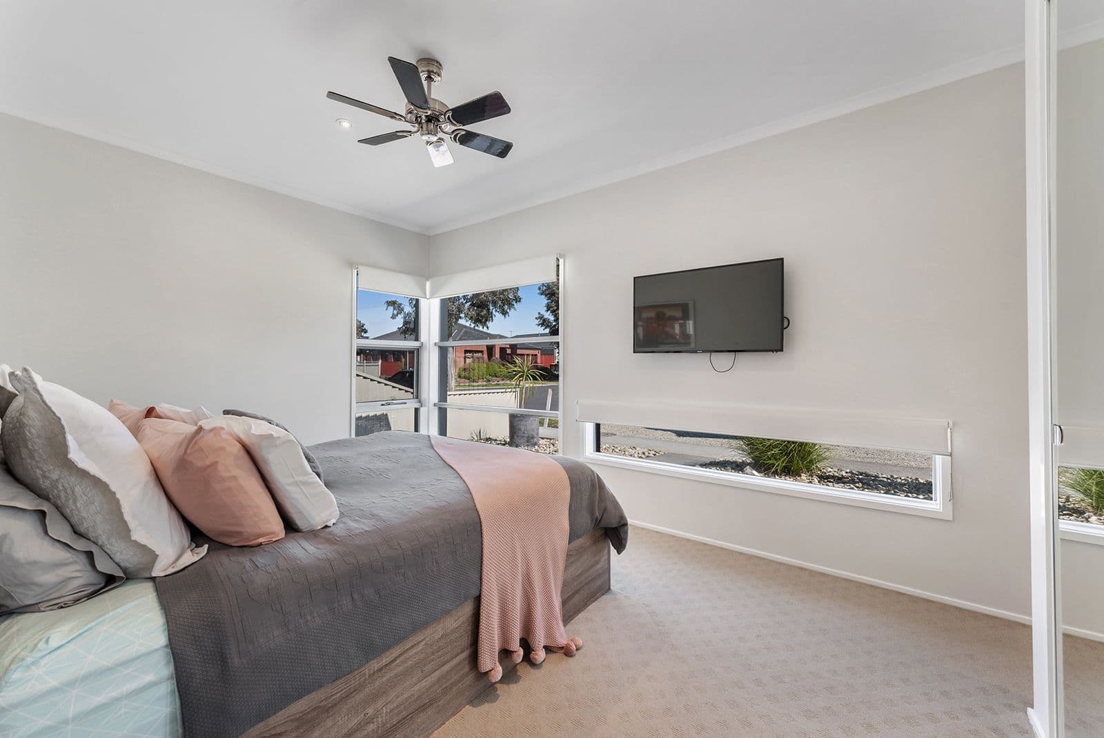 7 Burrora Way, Craigieburn VIC 3064, Craigieburn - Thumbnail 2