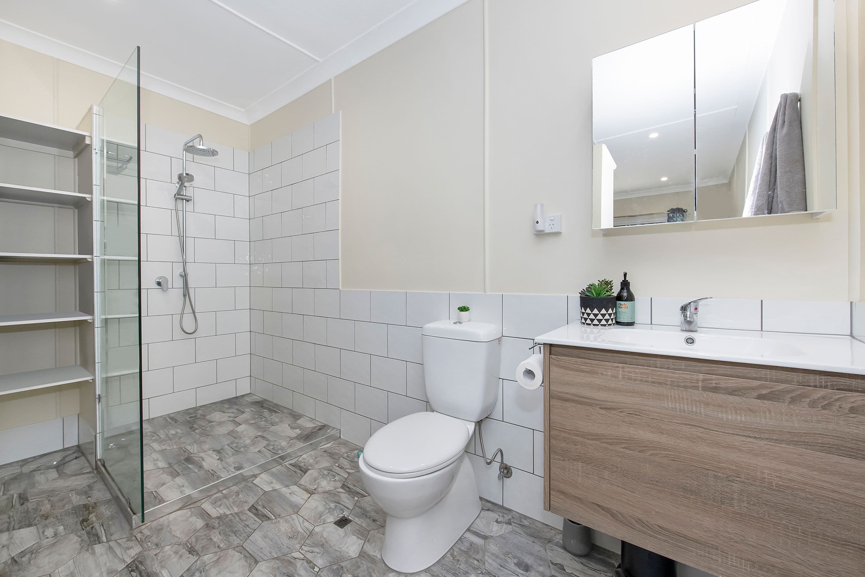 12 Cordelia Avenue, Cranbrook QLD 4814, Cranbrook - Thumbnail 4