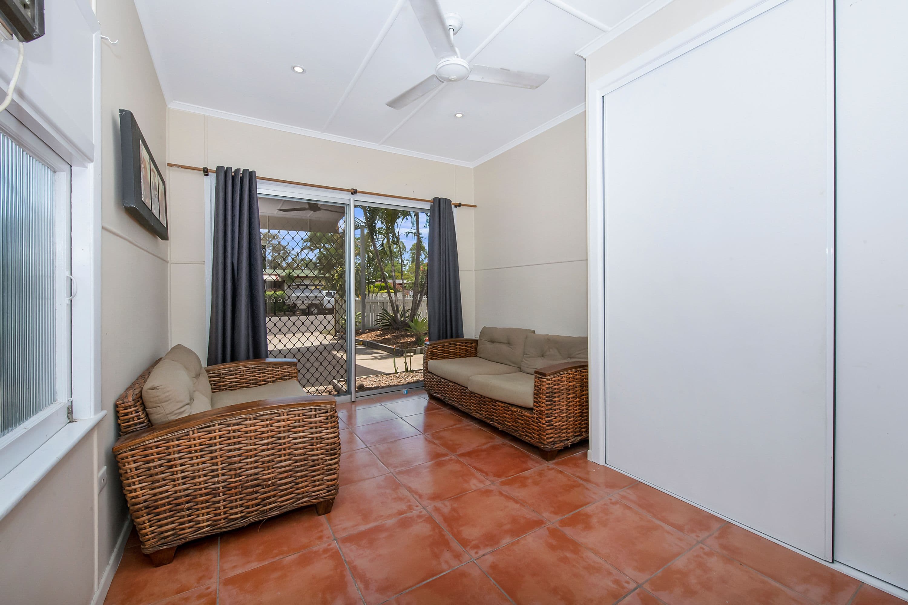 12 Cordelia Avenue, Cranbrook QLD 4814, Cranbrook - Thumbnail 7