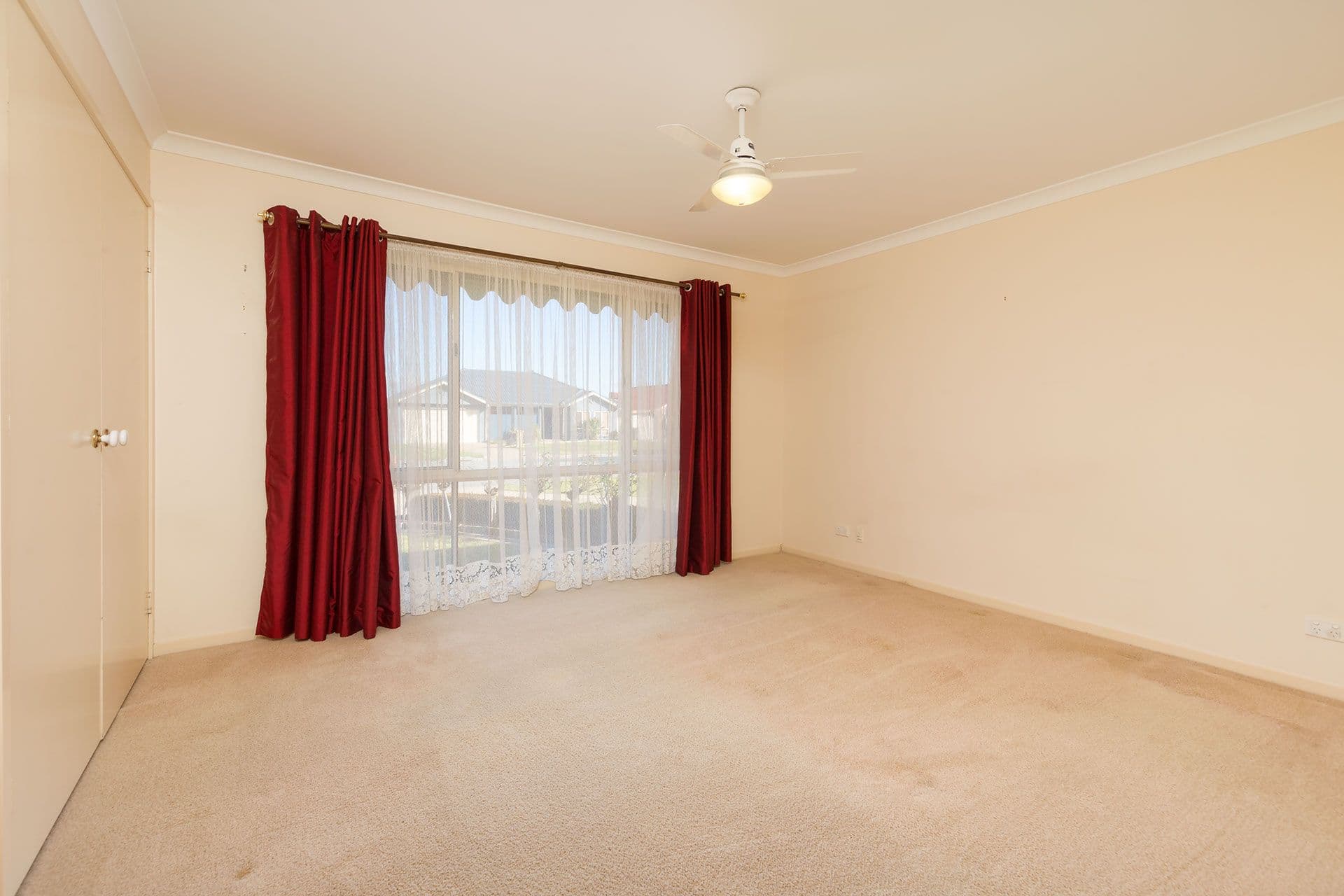 3 Privett Place, Lavington - Thumbnail 7