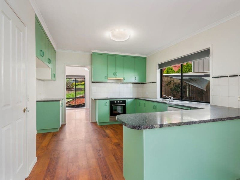 7 Graham Close, Flora Hill VIC 3550, Flora Hill - Thumbnail 3