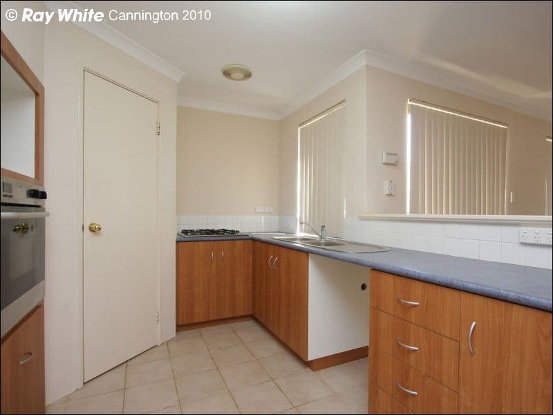 14 Eldridge Grove, CANNINGTON WA 6107, Cannington - Thumbnail 2