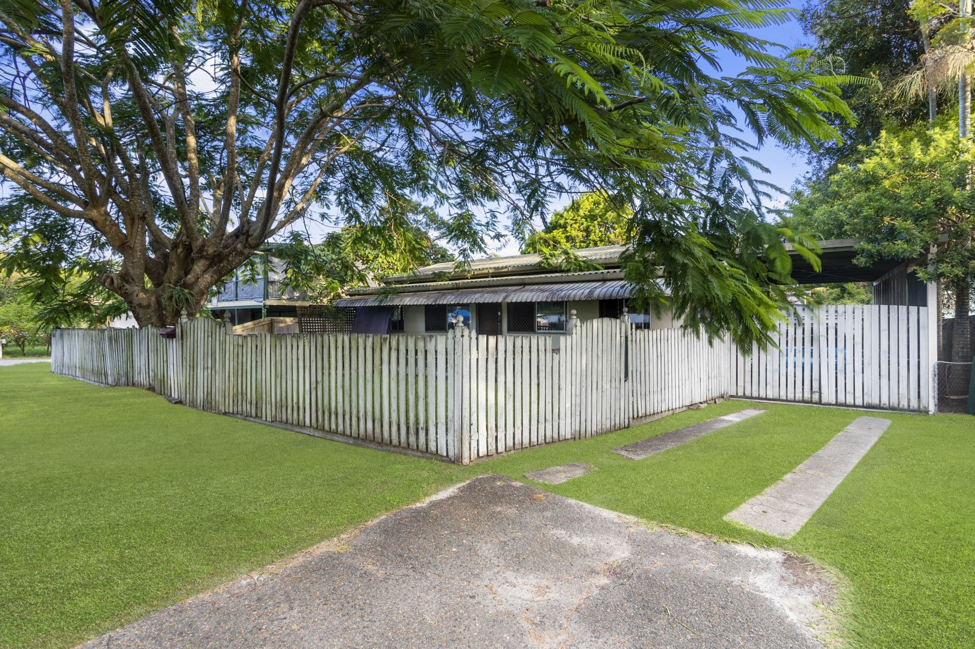 12 Lawnhill Avenue, Deception Bay QLD 4508, Deception Bay - Thumbnail 2