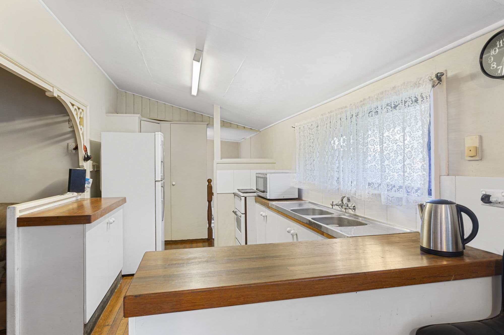 12 Lawnhill Avenue, Deception Bay QLD 4508, Deception Bay - Thumbnail 5