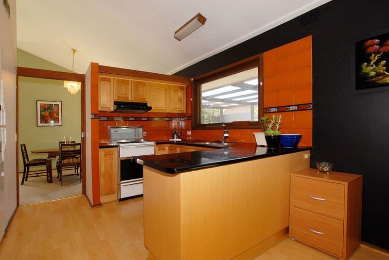 10 Hayden Avenue, FRANKSTON VIC 3199, Frankston - Thumbnail 3