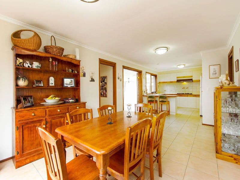 6 McClure Road, DINGLEY VILLAGE VIC 3172, Dingley Village - Thumbnail 4