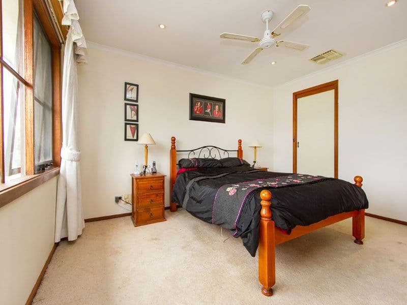 6 McClure Road, DINGLEY VILLAGE VIC 3172, Dingley Village - Thumbnail 5