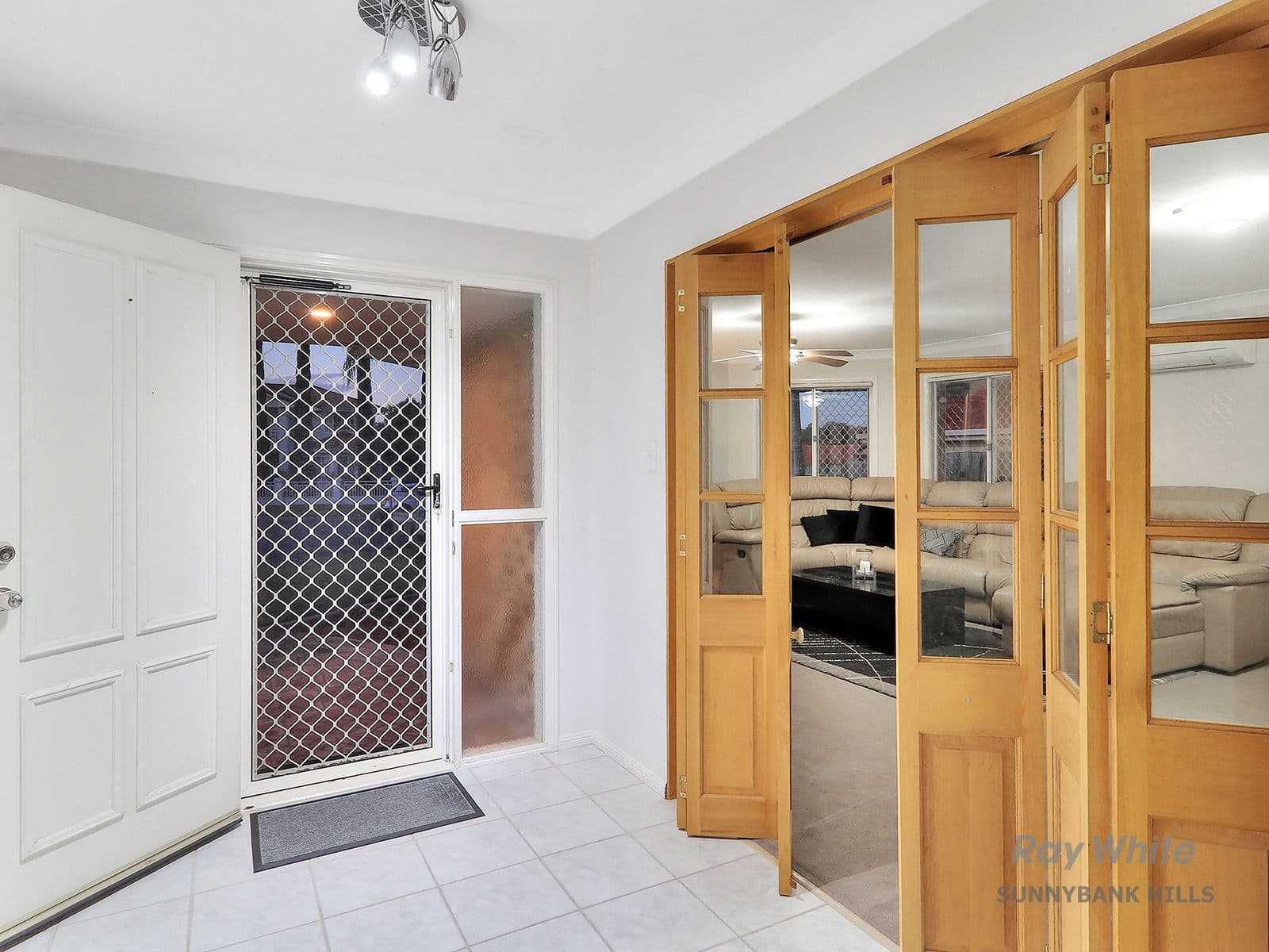 38 Lotusbird Place, Calamvale QLD 4116, Calamvale - Thumbnail 2