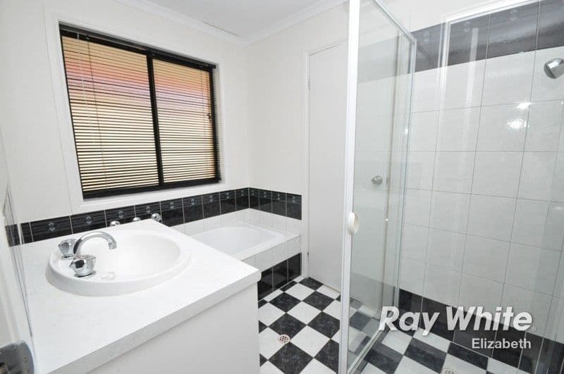 5 Grace Boulevard, SMITHFIELD PLAINS SA 5114, Smithfield Plains - Image 1