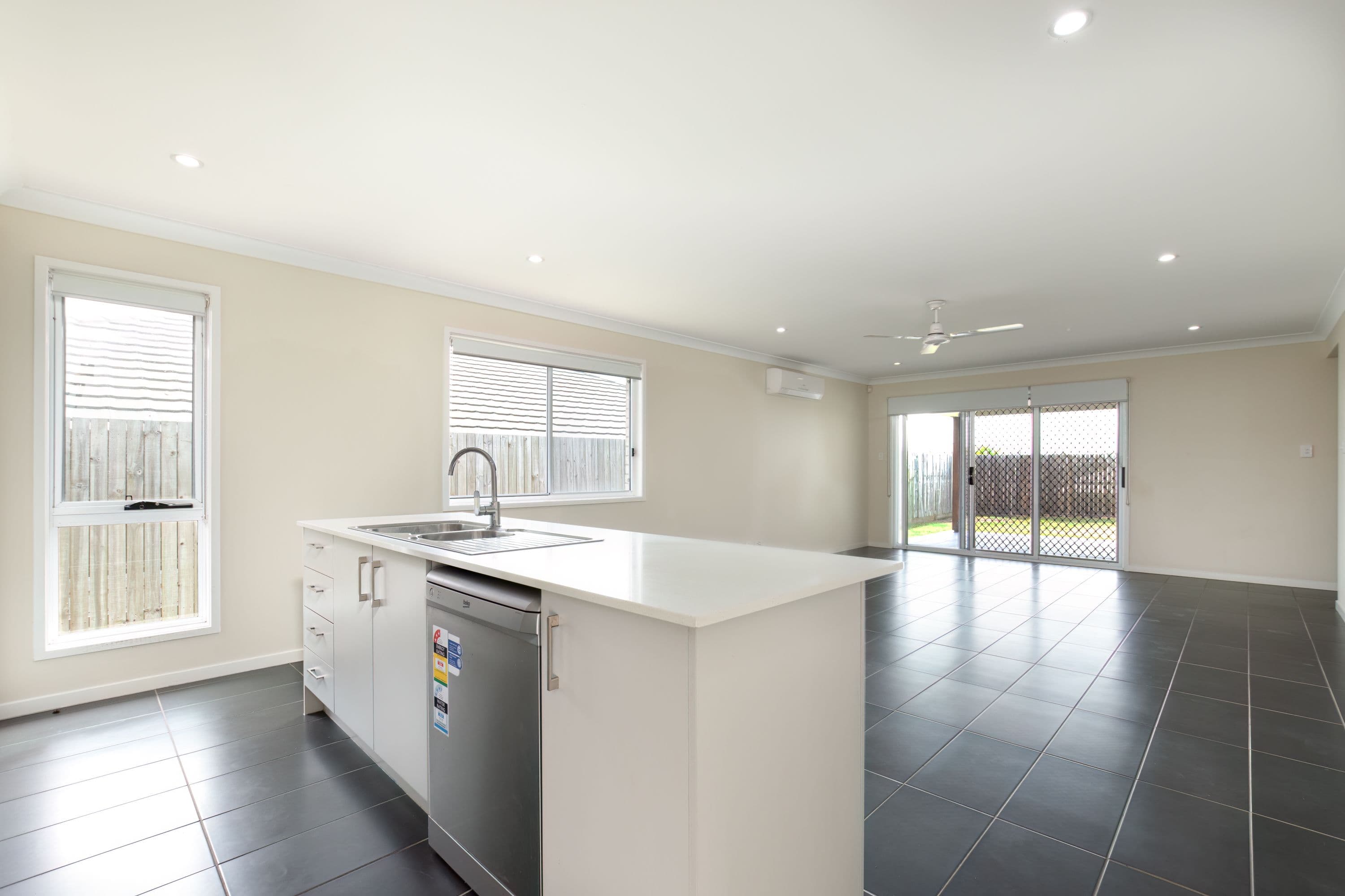 6 Rosella Way, Deebing Heights QLD 4306, Deebing Heights - Thumbnail 4
