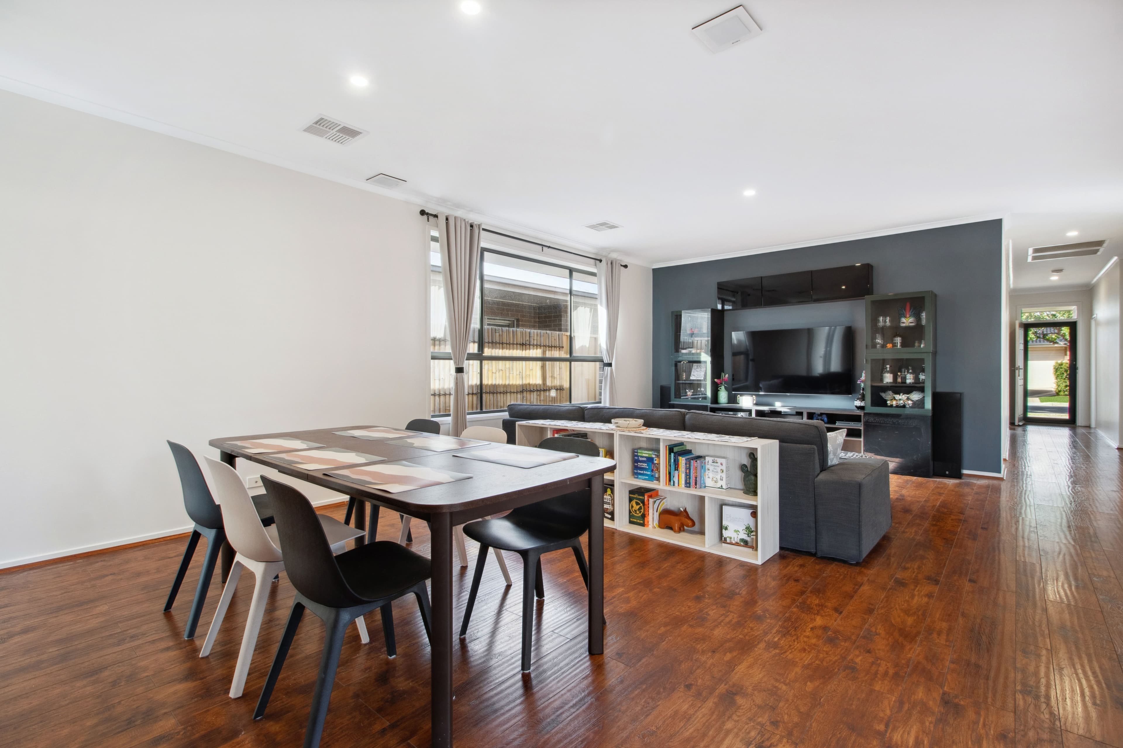 5 Columbus Street, Seaford Meadows SA 5169, Seaford Meadows - Thumbnail 2