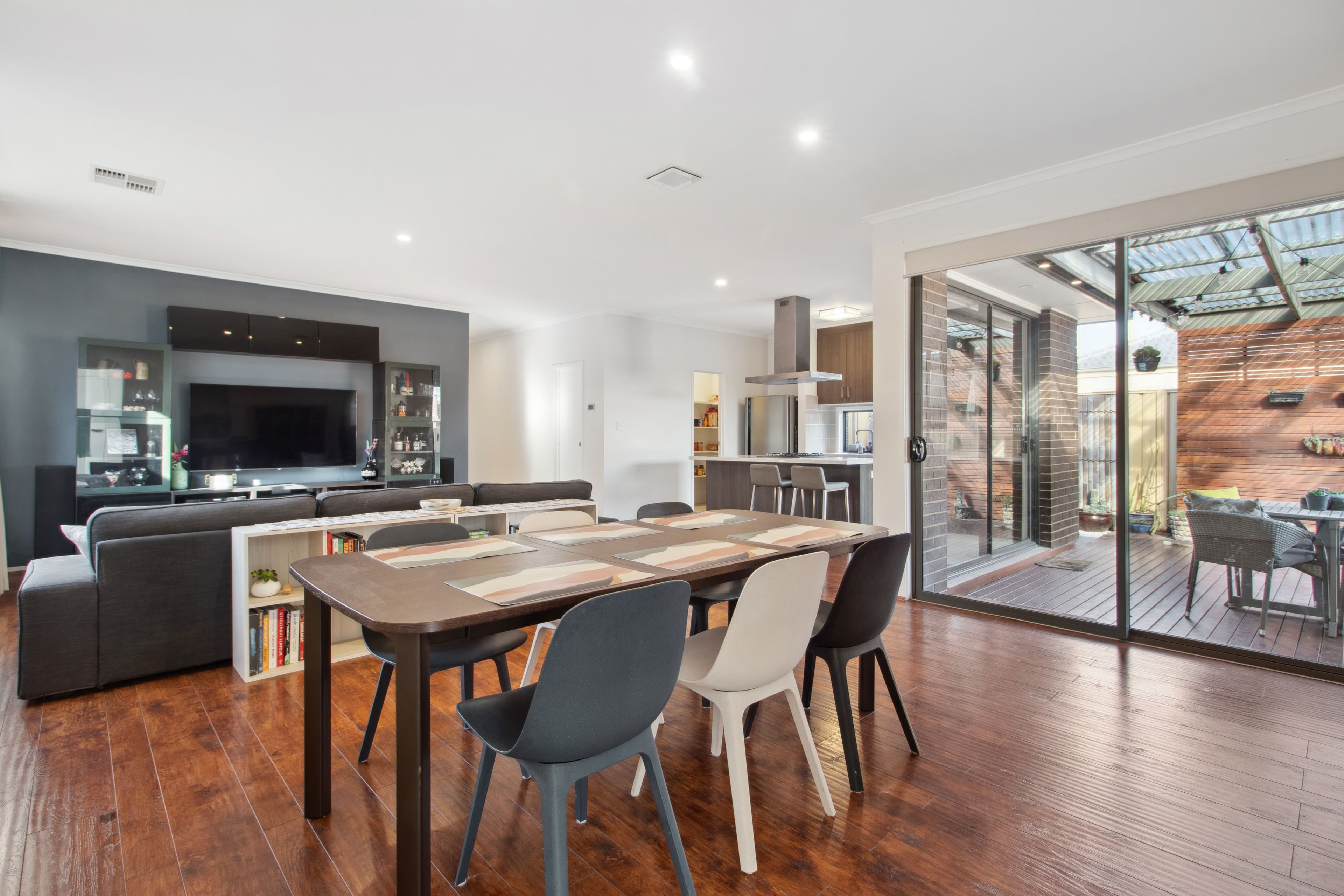 5 Columbus Street, Seaford Meadows SA 5169, Seaford Meadows - Thumbnail 3