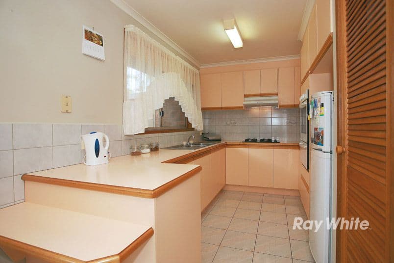 12 Isaac Smith Crescent, CRANBOURNE VIC 3977, Cranbourne - Thumbnail 3