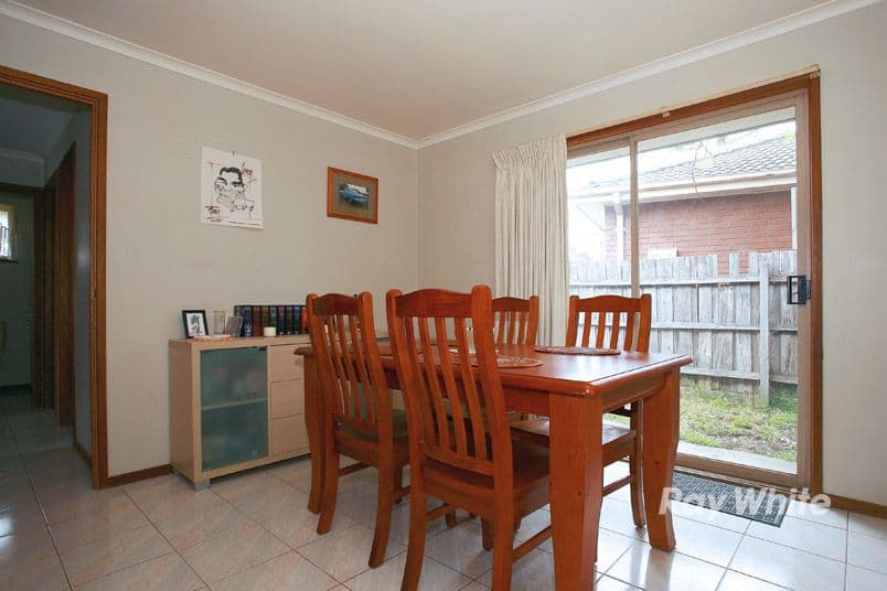 12 Isaac Smith Crescent, CRANBOURNE VIC 3977, Cranbourne - Thumbnail 4
