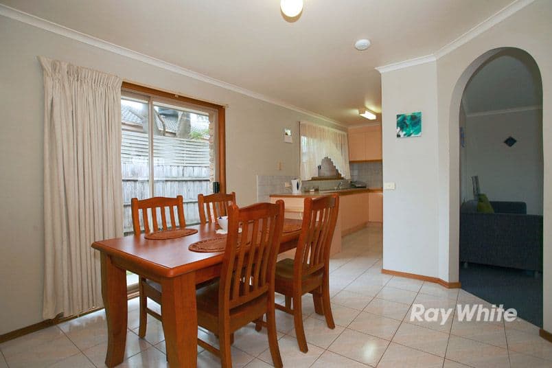 12 Isaac Smith Crescent, CRANBOURNE VIC 3977, Cranbourne - Thumbnail 6