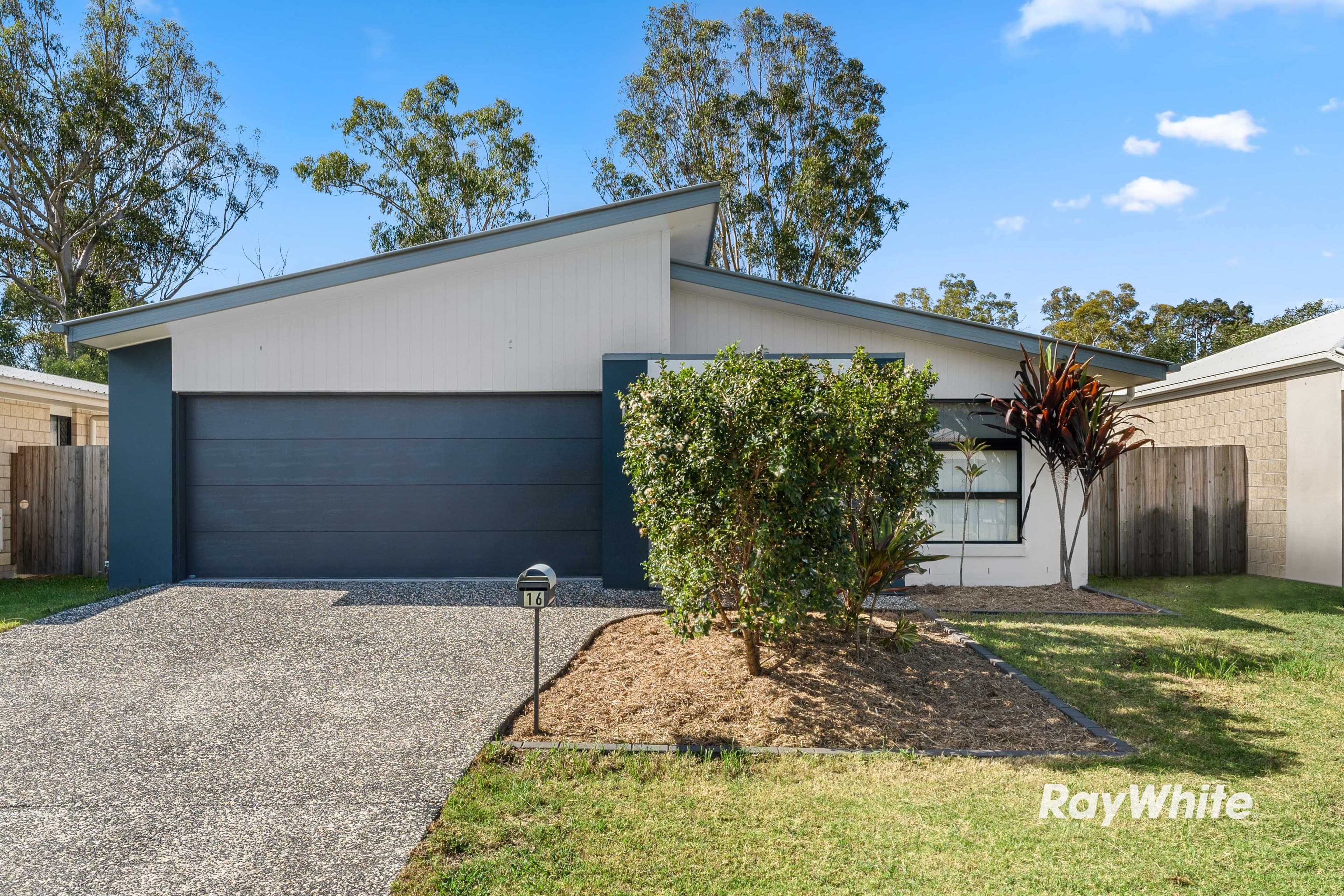 16 Frederick Place, Park Ridge QLD 4125, Park Ridge - Image 1