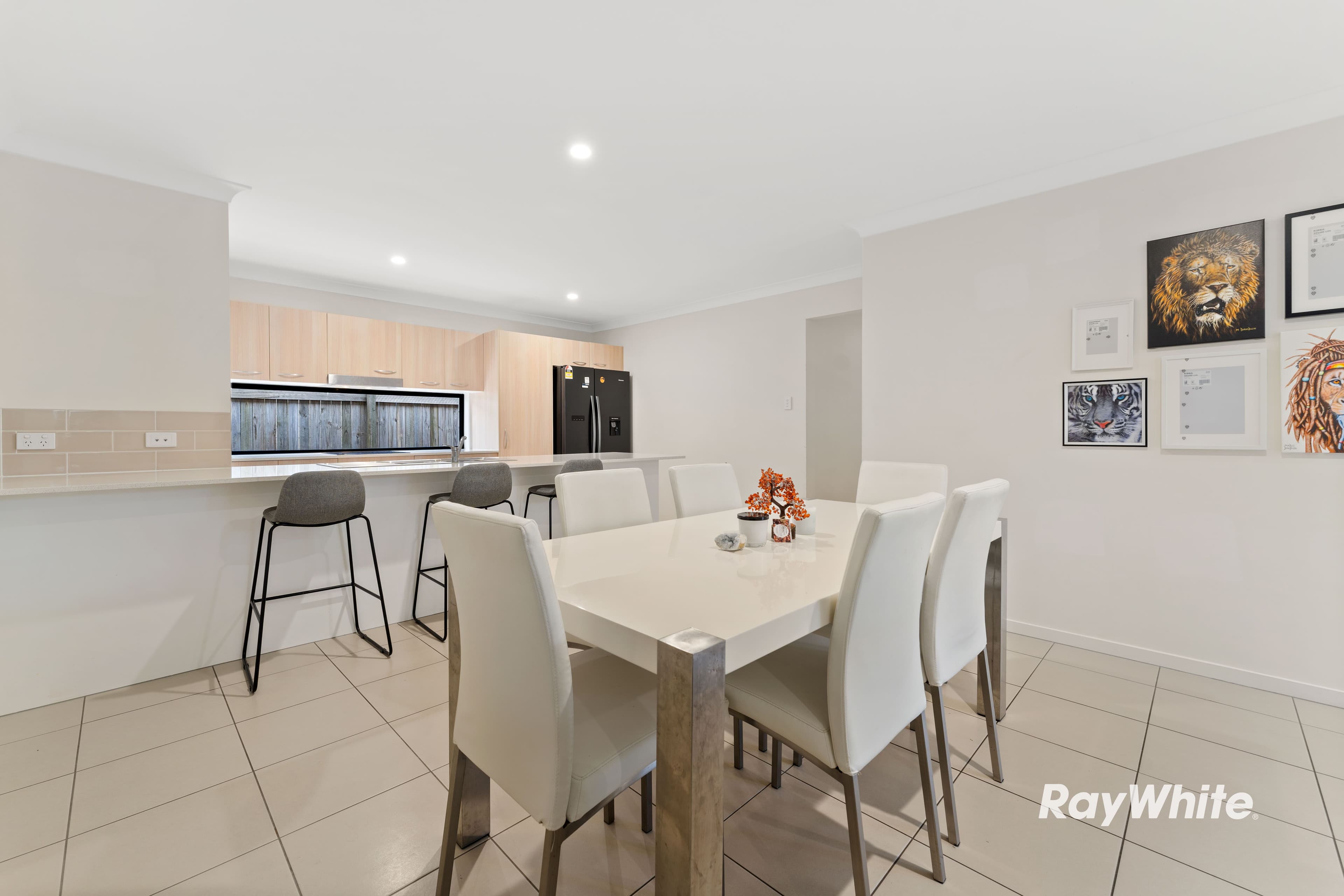16 Frederick Place, Park Ridge QLD 4125, Park Ridge - Thumbnail 3