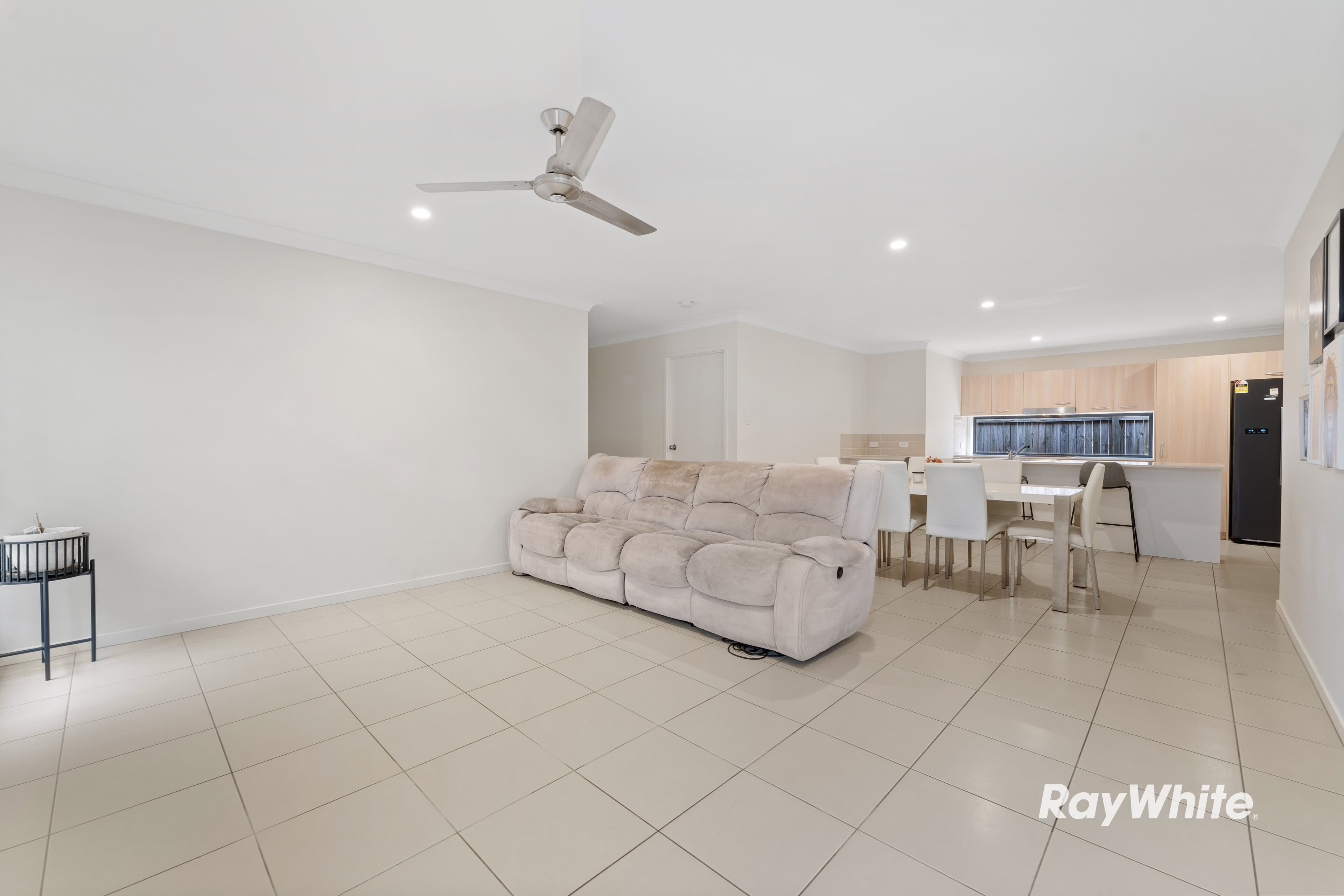 16 Frederick Place, Park Ridge QLD 4125, Park Ridge - Thumbnail 4