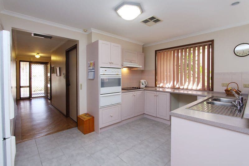 10 Sissinghurst Drive, OAKDEN SA 5086, Oakden - Thumbnail 8