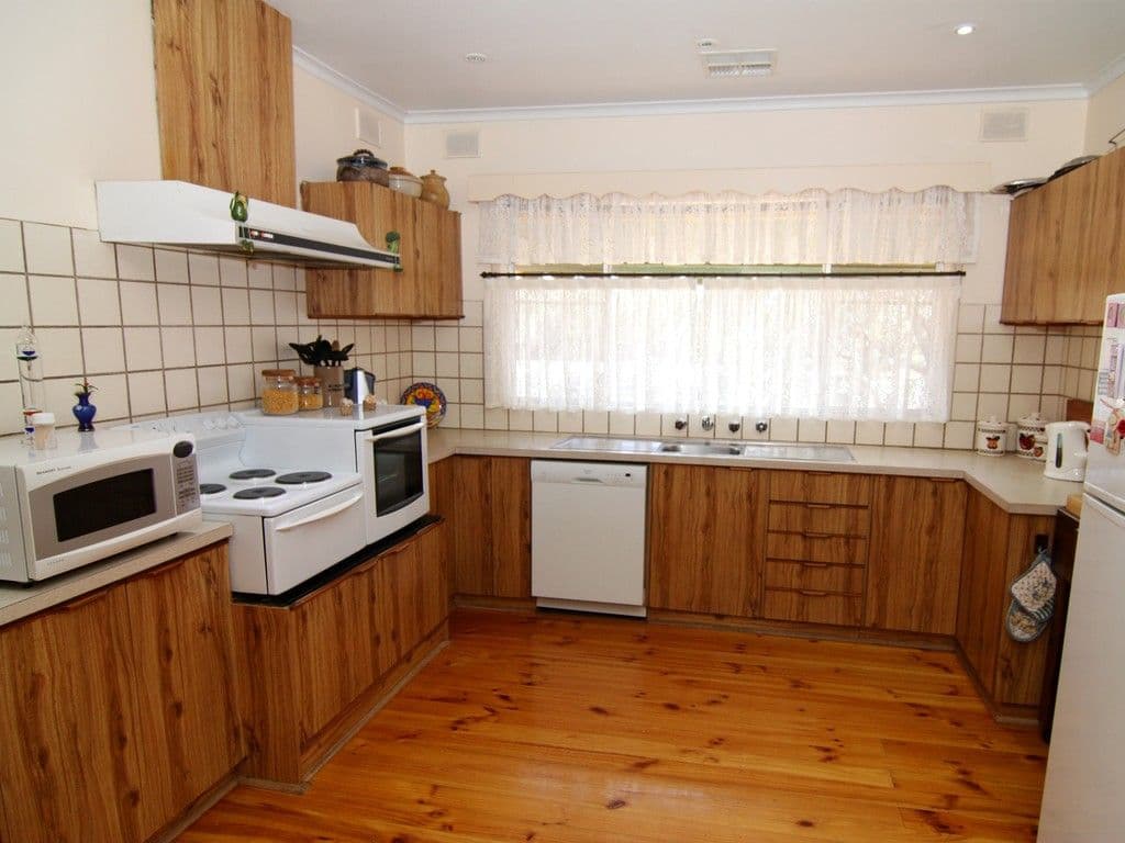 12 Nookamka Terrace, Barmera SA 5345, Barmera - Thumbnail 2